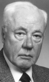 Foto zeigt Dr. Franz Oehmen