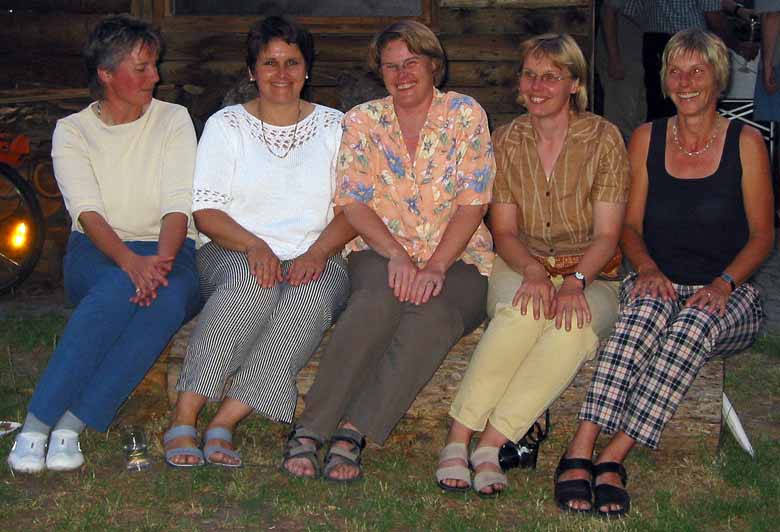 Tina Meyer mit ihren Schwestern