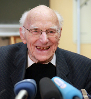Foto zeigt Prälat Hermann Scheipers
