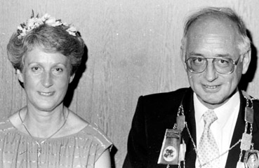 Foto zeigt das Ehepaar Lore Broeckmann und Hans Broeckmann